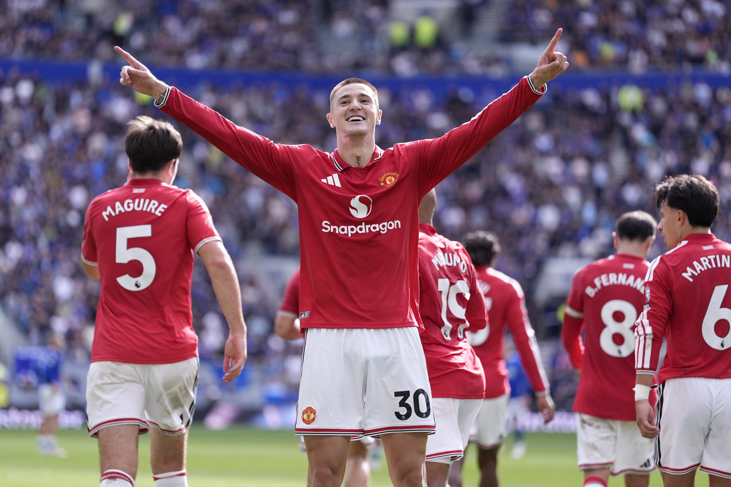 Liga Campionilor: Manchester United revine la „masa bogaților” cu o victorie la scor în fața lui Sabah / Como, debut istoric / Rezultatele serii